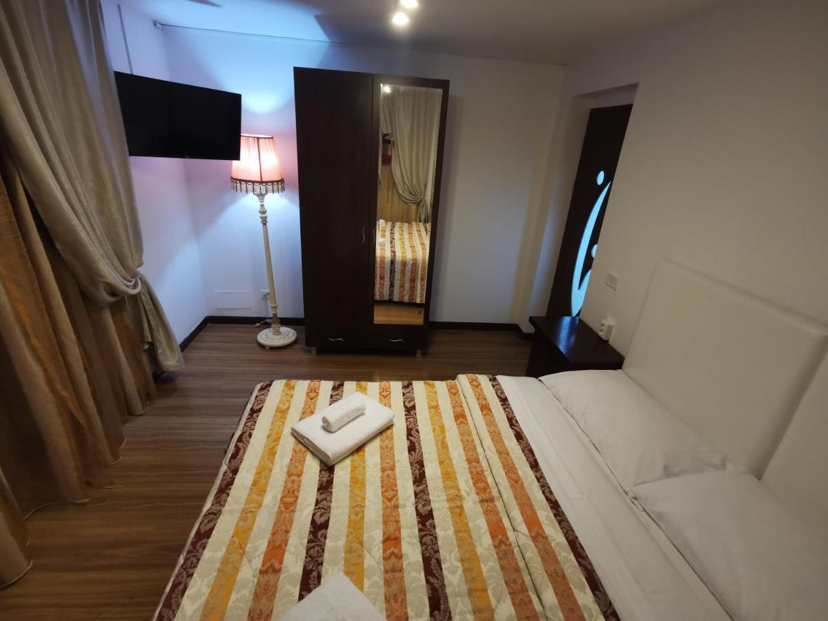 Vila Deal Négyfalu Kültér fotó